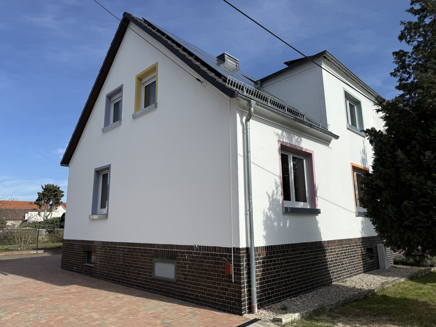Haus aussen 1.jpg