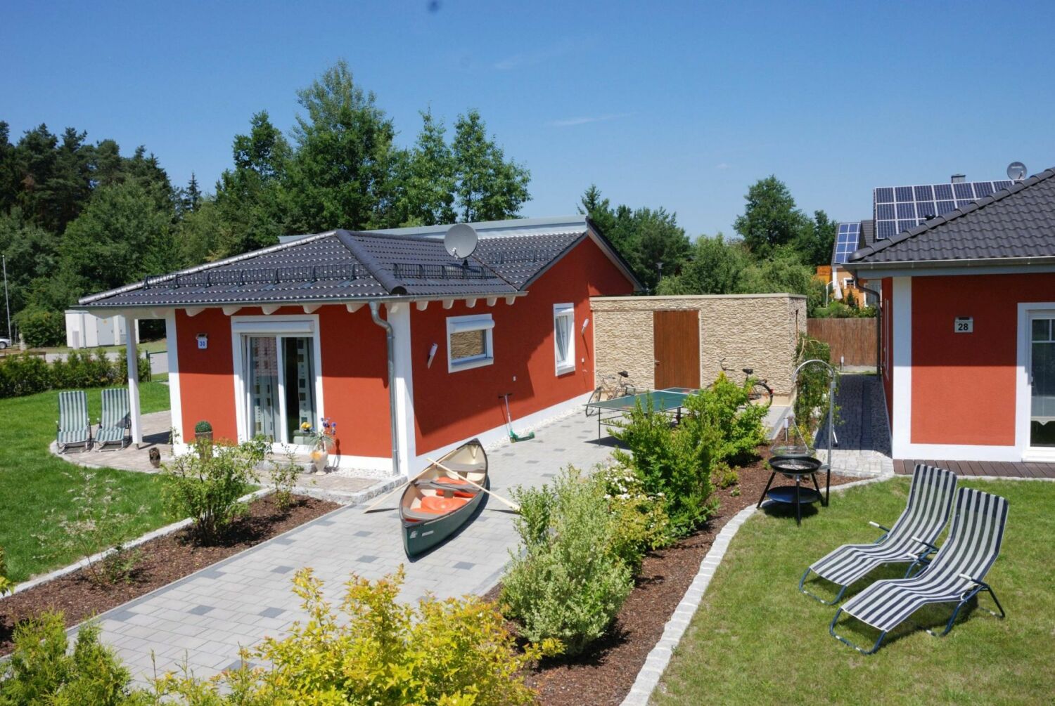 WA301_Am Brückelsee 30, 92442 Wackersdorf (12).jpg