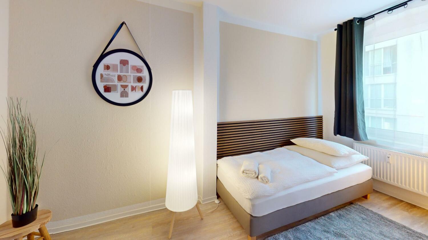 CozyHome-Apartment-FiftyOne05-Bedroom 4.jpg