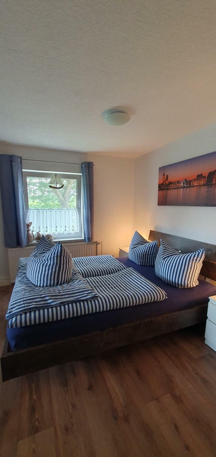 Schlafzimmer (2).jpg