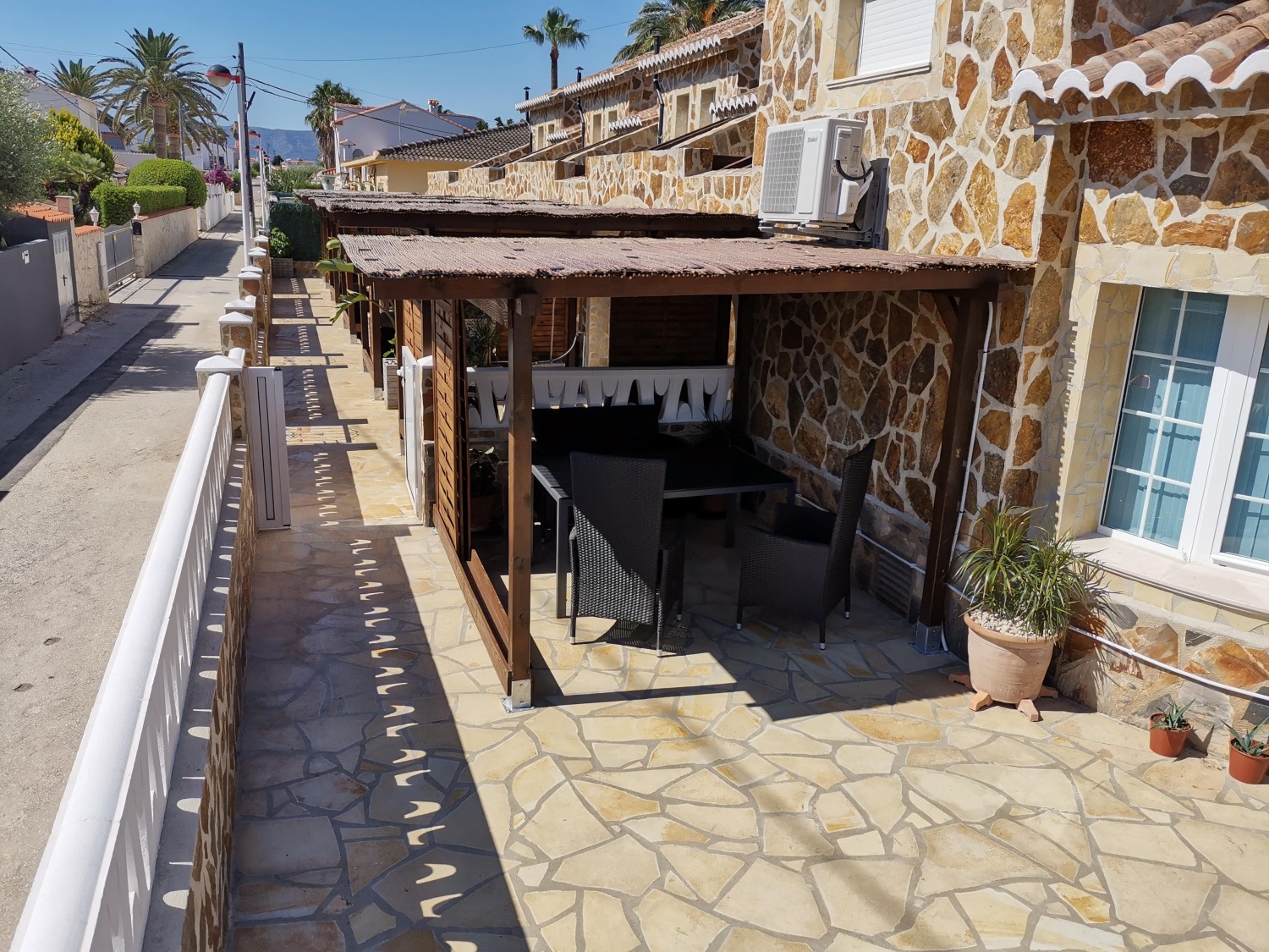 Residencia Thomas Außenbereich-4-min-min.jpg