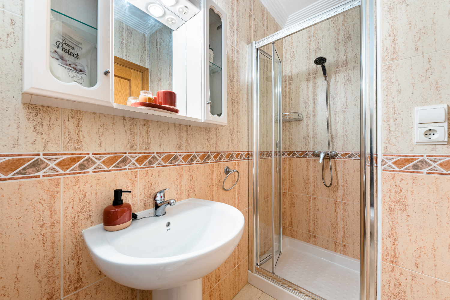 Royal Park Rose 89A (15).jpg