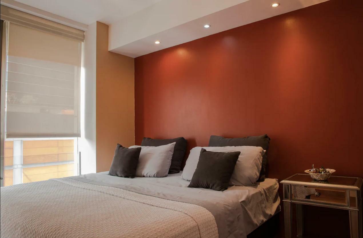 Puerta Alameda Hilton 3.jpg