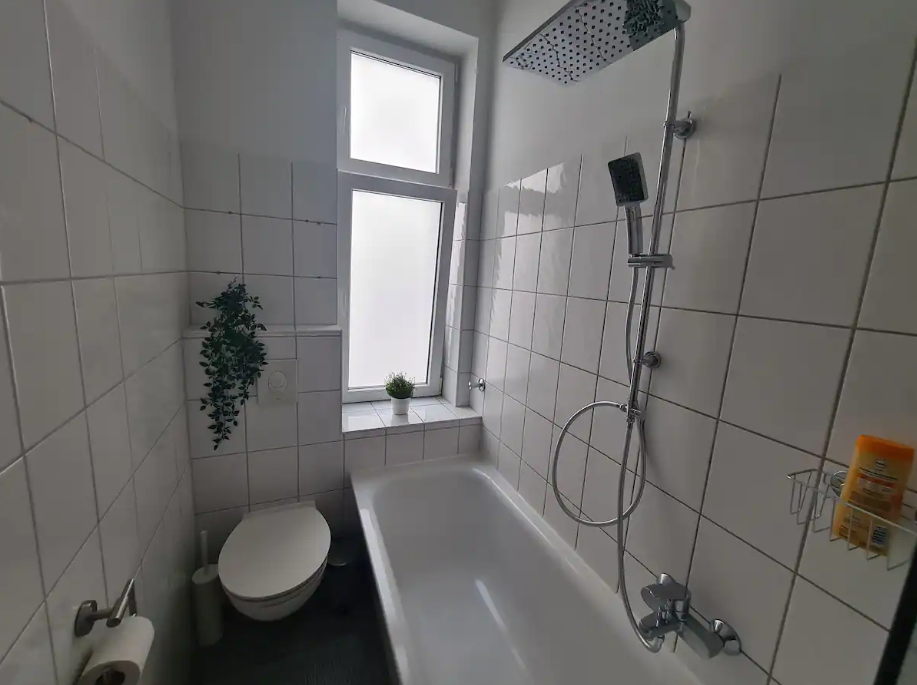 2024-07-29 16_07_53-Wohnung Nr. R4 _ Stadtzentrum _ Stilvoll _ Sightseeing - Wohnungen zur Miete in .png