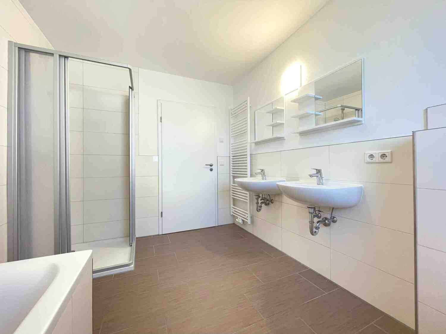 MAX117_ Industriestraße 25b, 93142 Maxhütte-Haidhof (8).jpg