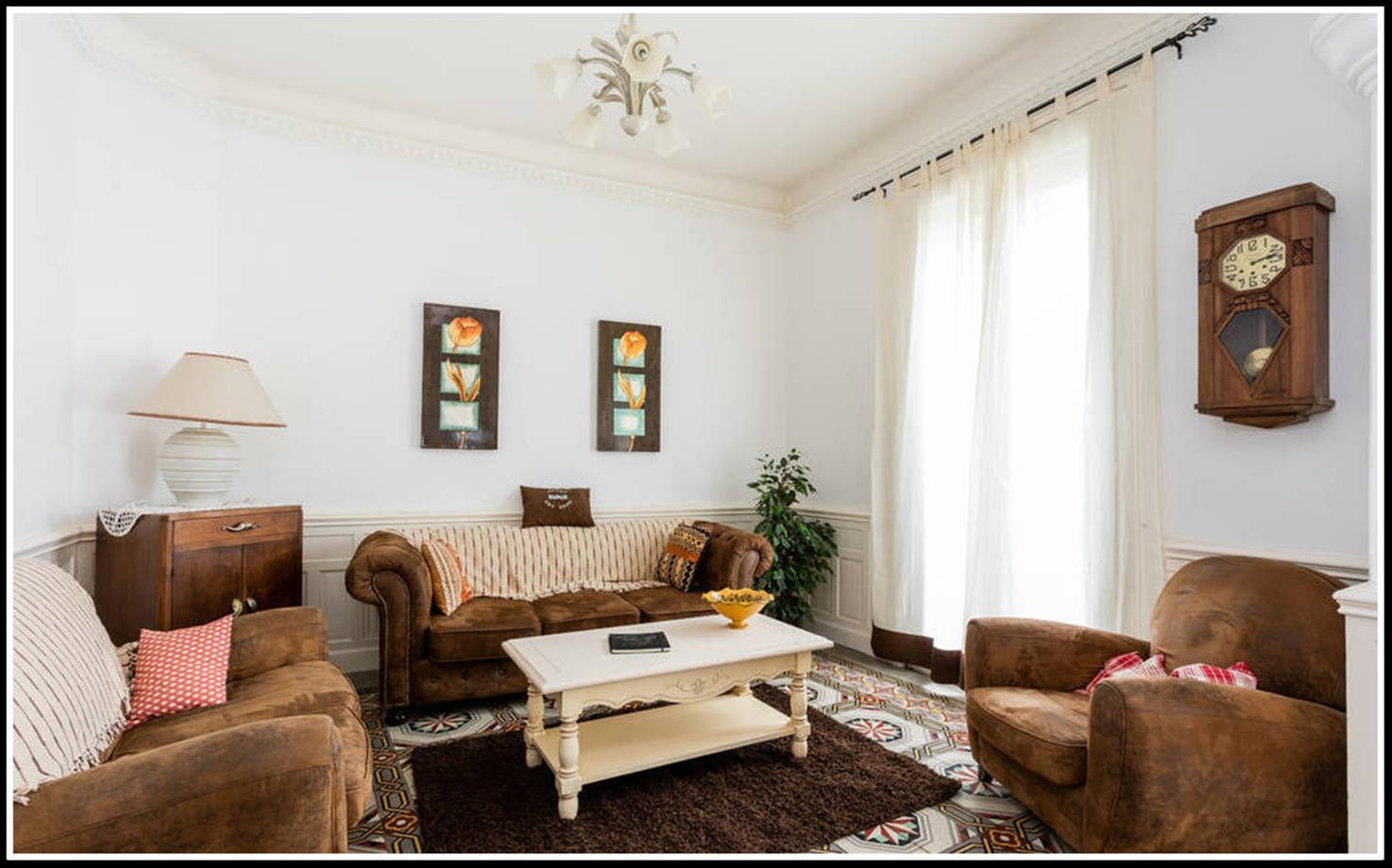 beziersapart apart art déco salon4_resized.jpg