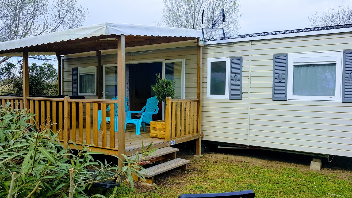 Vue depuis terrain.jpg