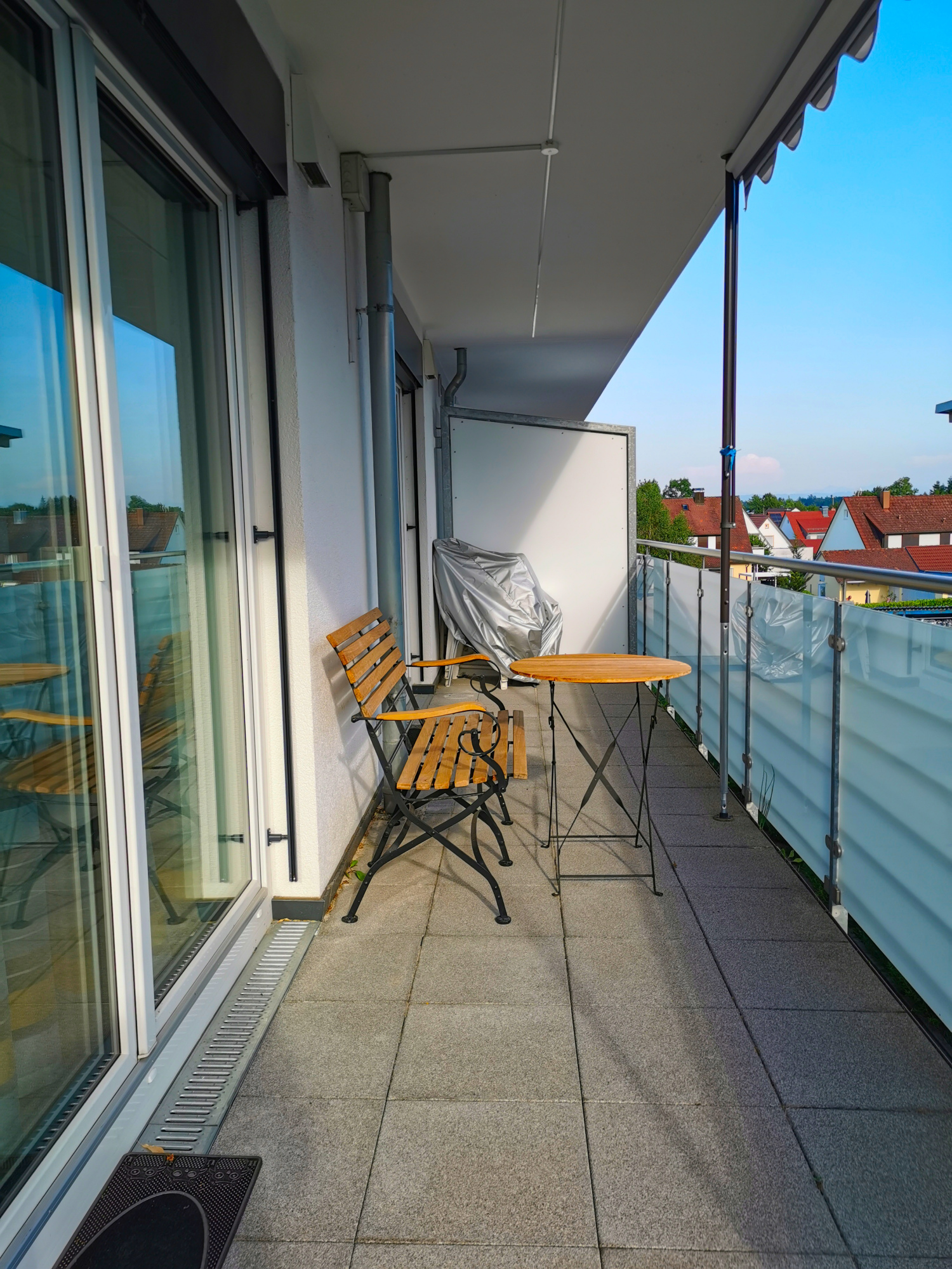 Balkon Süd nach Ost.jpg