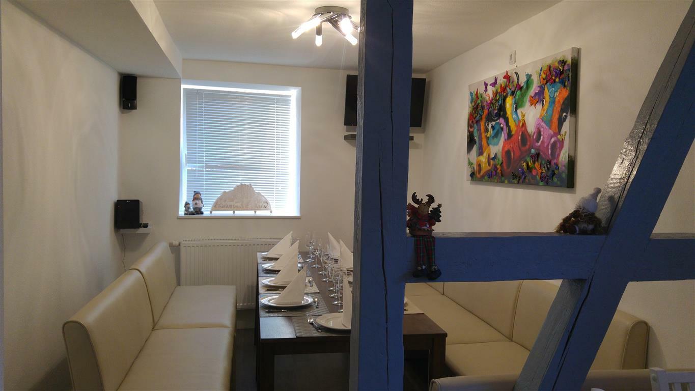 d7517b57d5b970bd6fc954fb6f18c8d9fb1f0fa2a3a8a6c154e53321e5d74648 (2).jpg