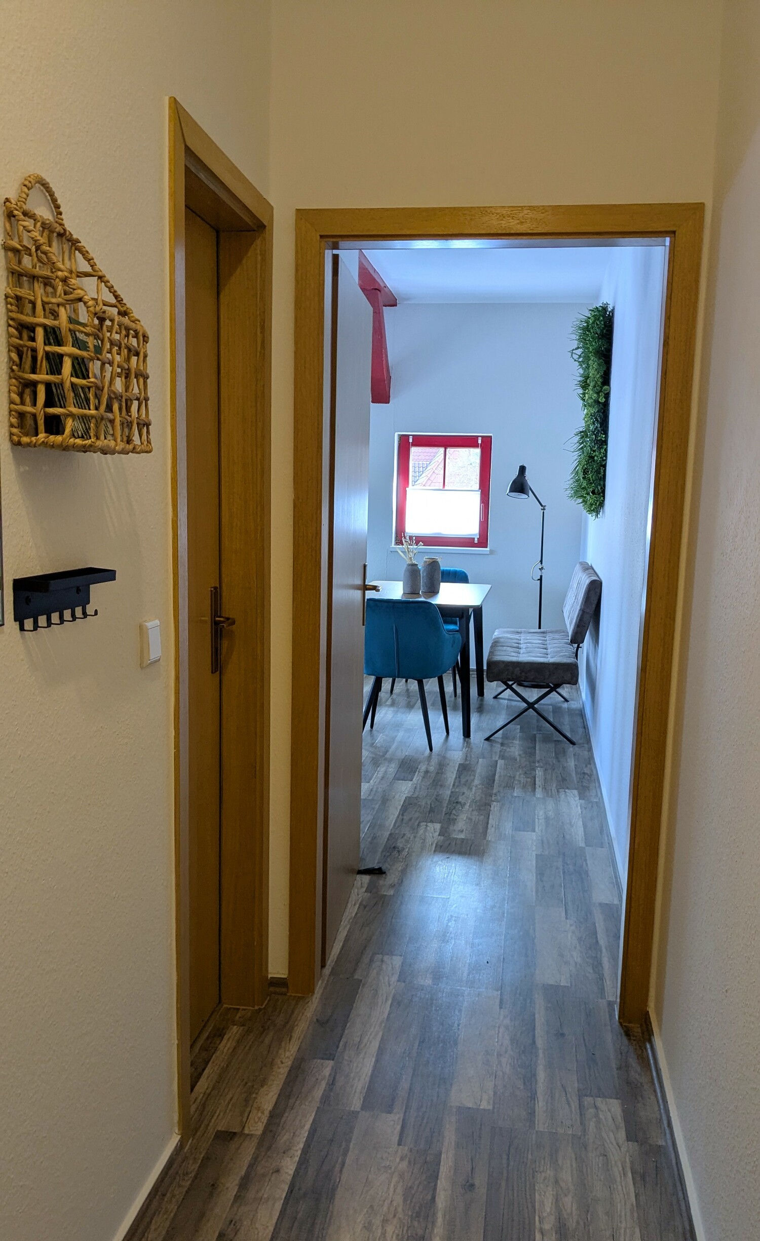 Flur zum Wohnzimmer.jpg