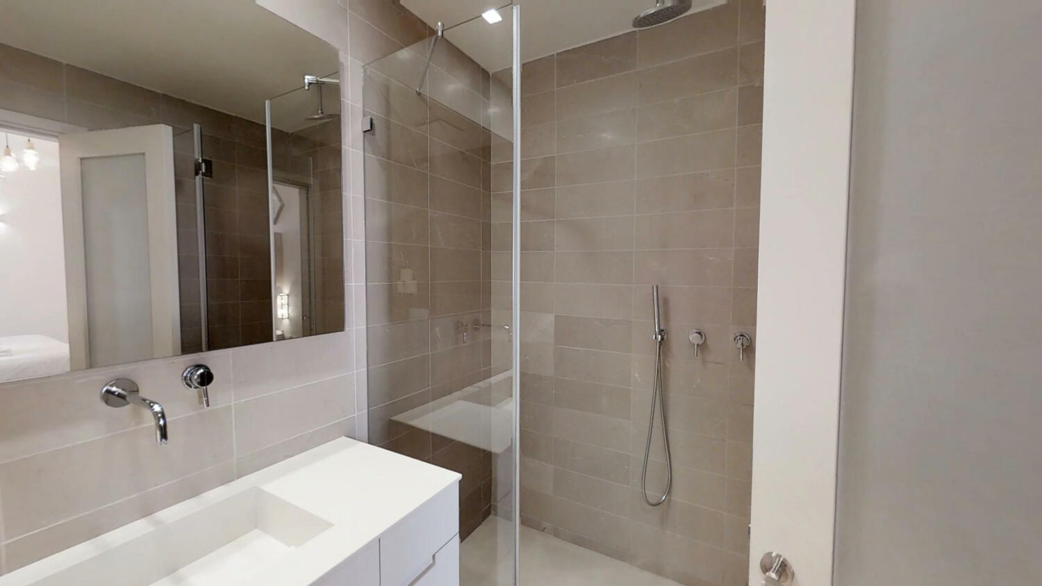 gzWP6WSsVE8 - 06.12.2018_12.08.14.jpg