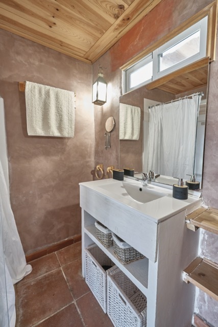 _EVJ4230 en tamaño mediano.jpeg