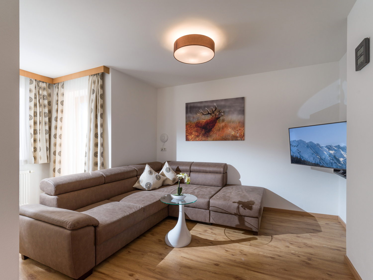 Wohnung 3 Wohnzimmer.jpg