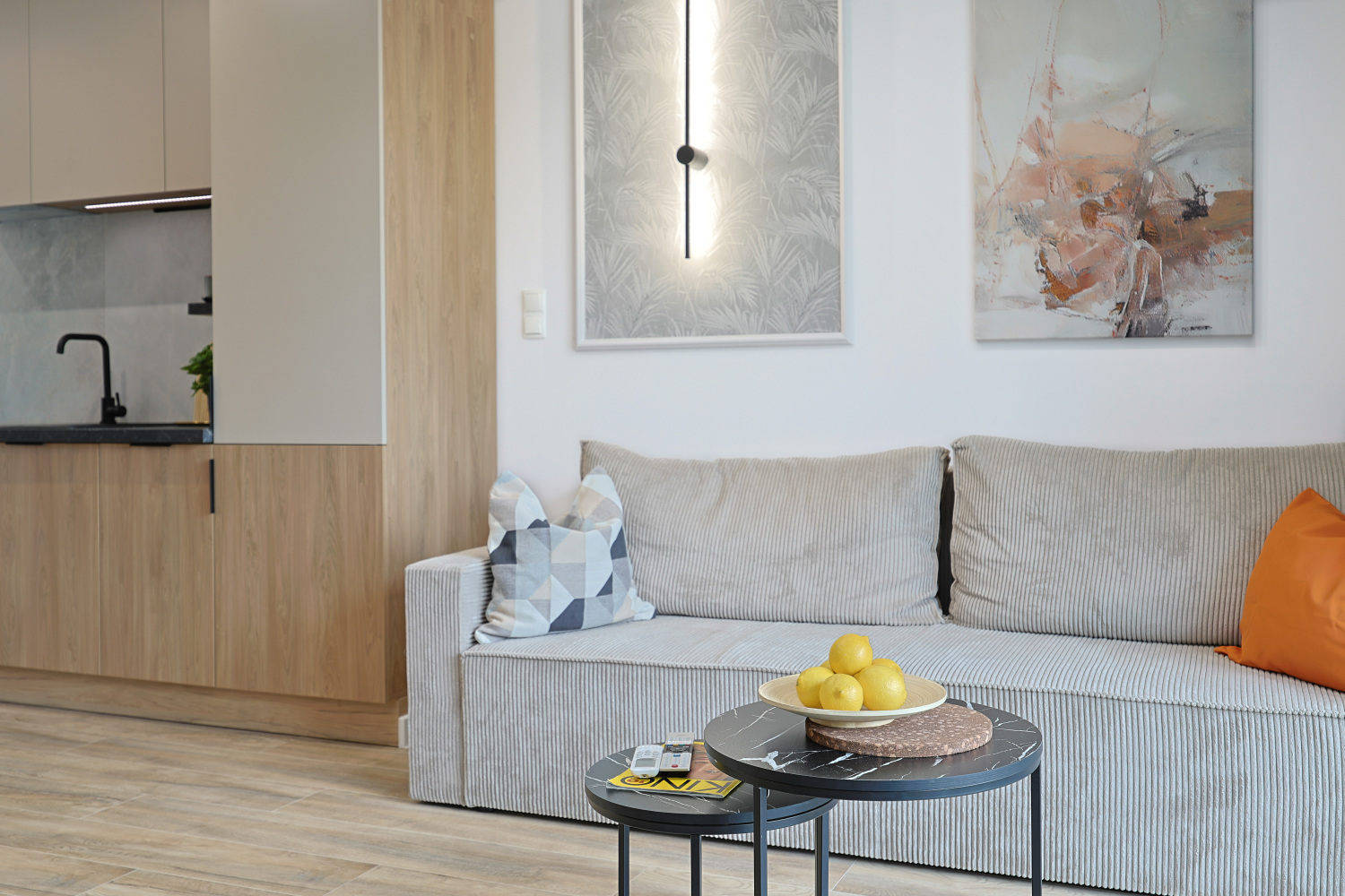 salon i kuchnia od strony kanapy 2.jpg