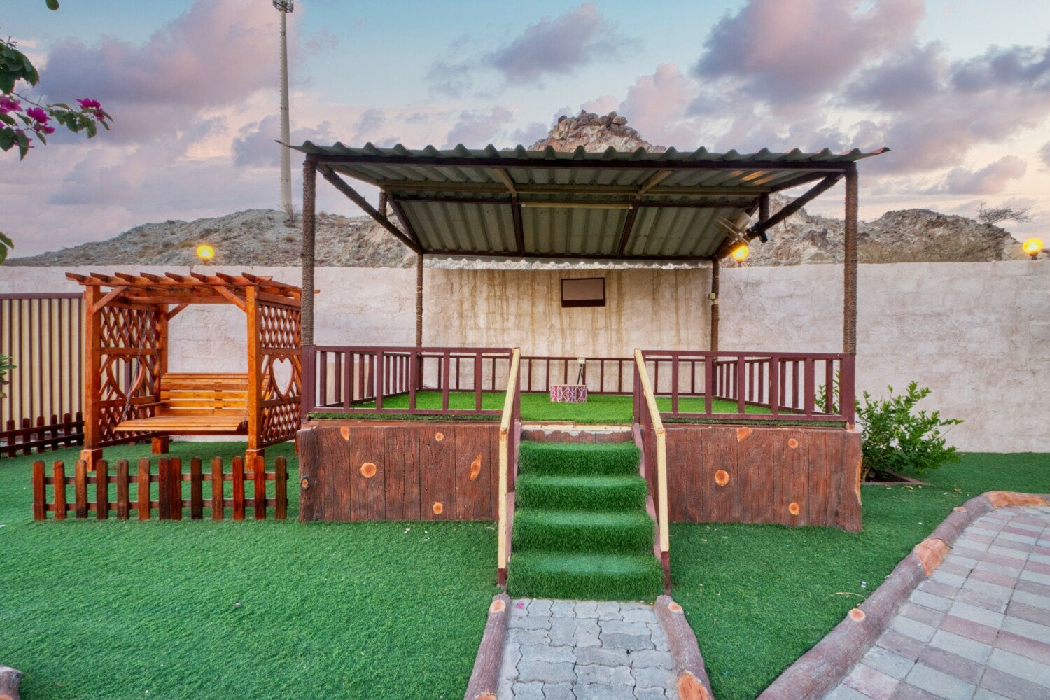 45_LAP_2530_hdr (2K).jpg