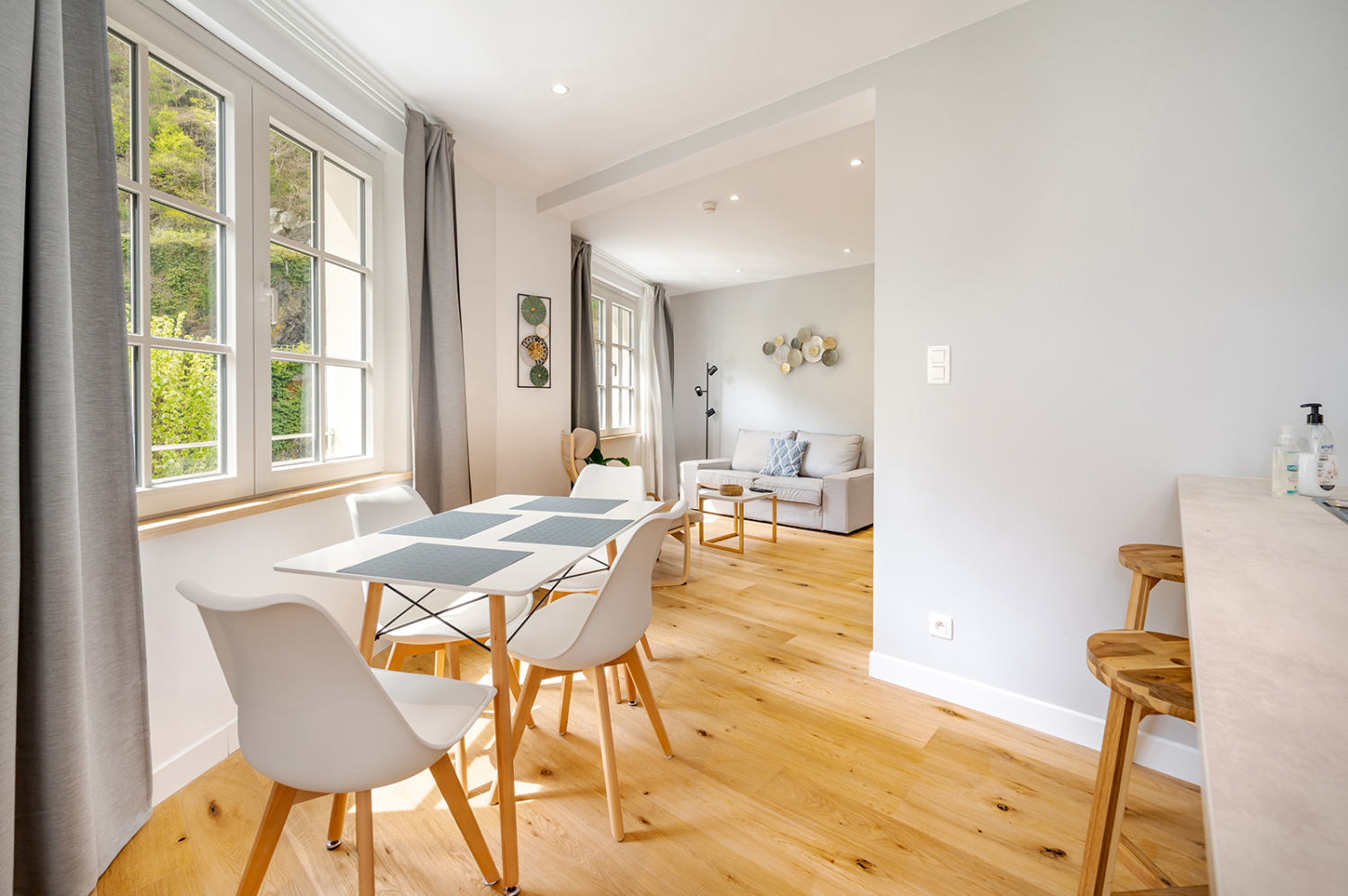 LRoOur-10-02 (10).jpg