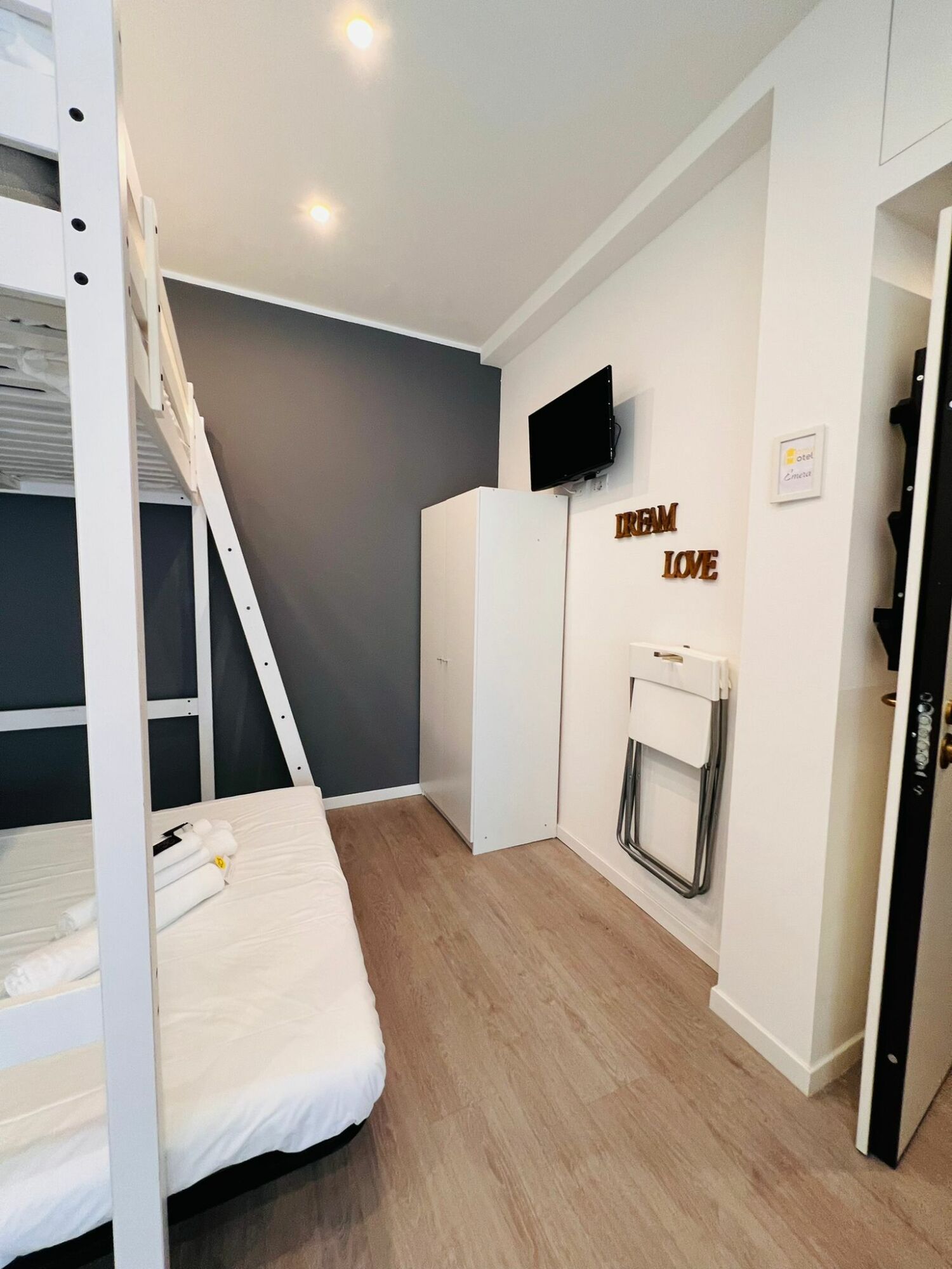 WhatsApp Image 2022-05-02 at 13.13.01.jpeg