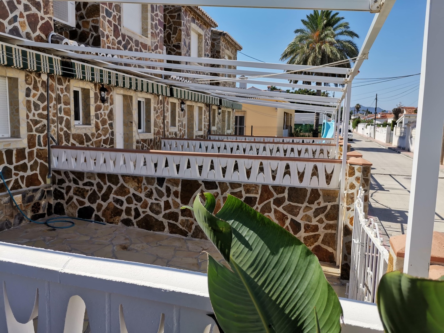 Residencia Thomas Außenbereich-12-min-min.jpg