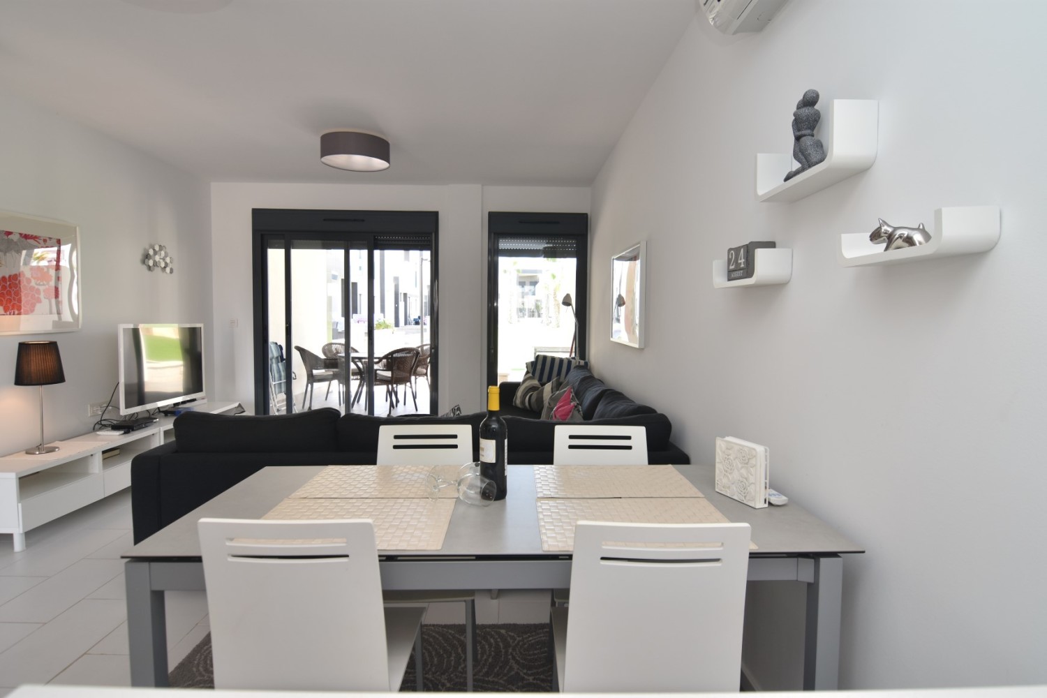 DSC_0560 (Custom).JPG