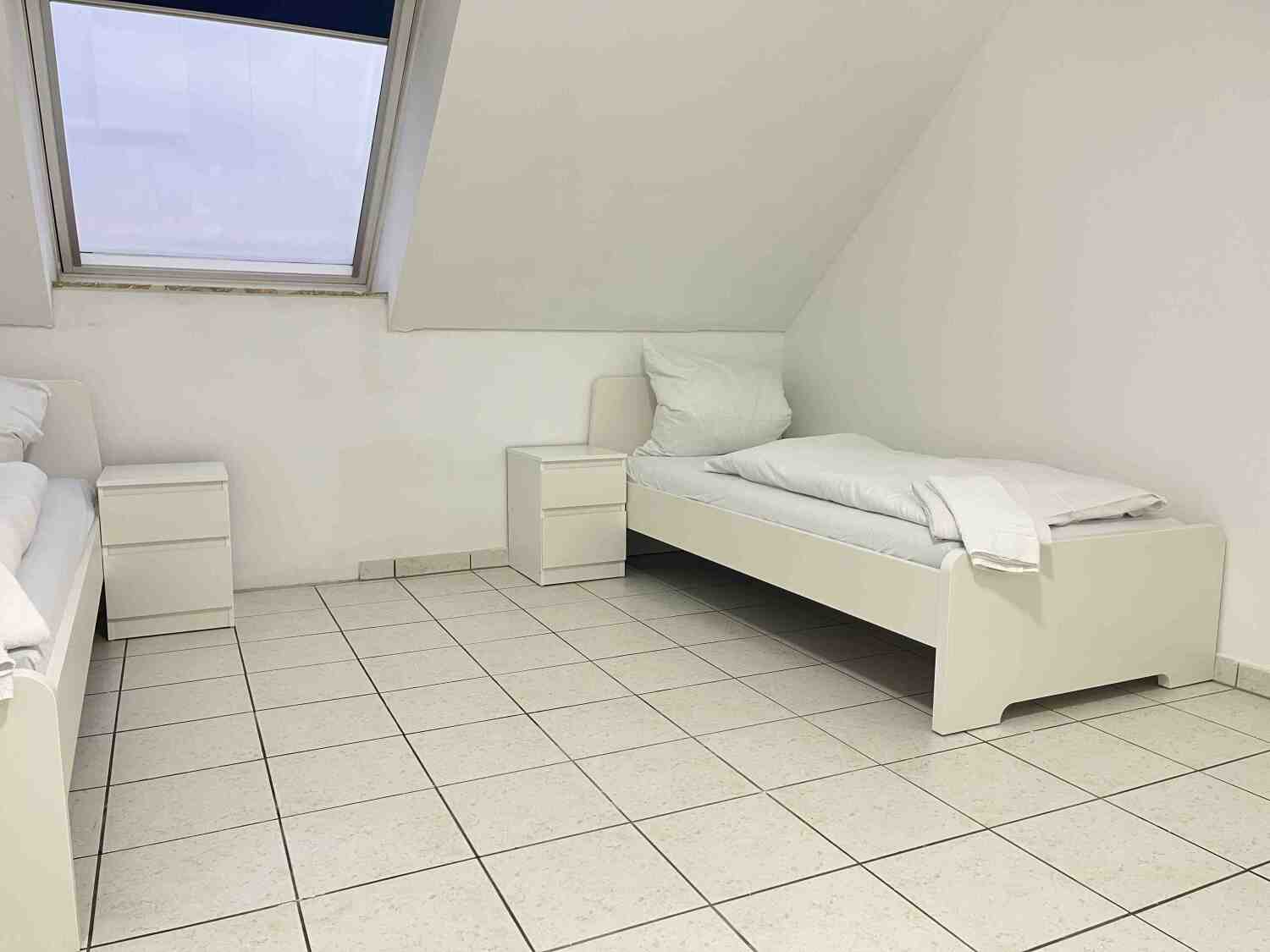 SWF112_(DG) Neue Amberger Straße 24, 92521 Schwarzenfeld (6).jpg