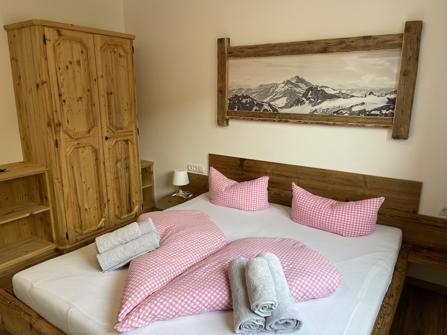 Schlafzimmer 1.0.jpeg