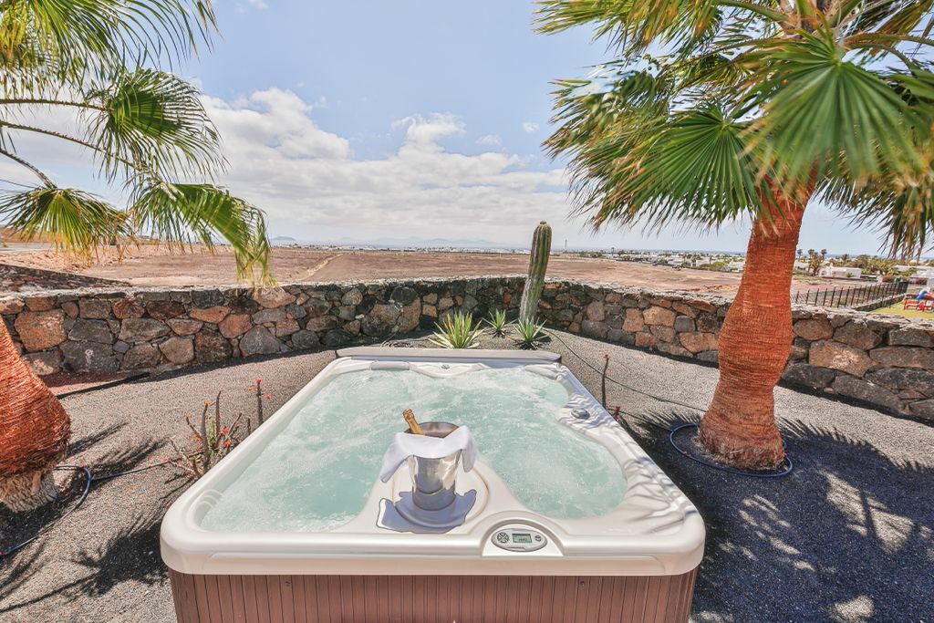 WhatsApp Image 2021-09-15 at 12.14.24.jpeg