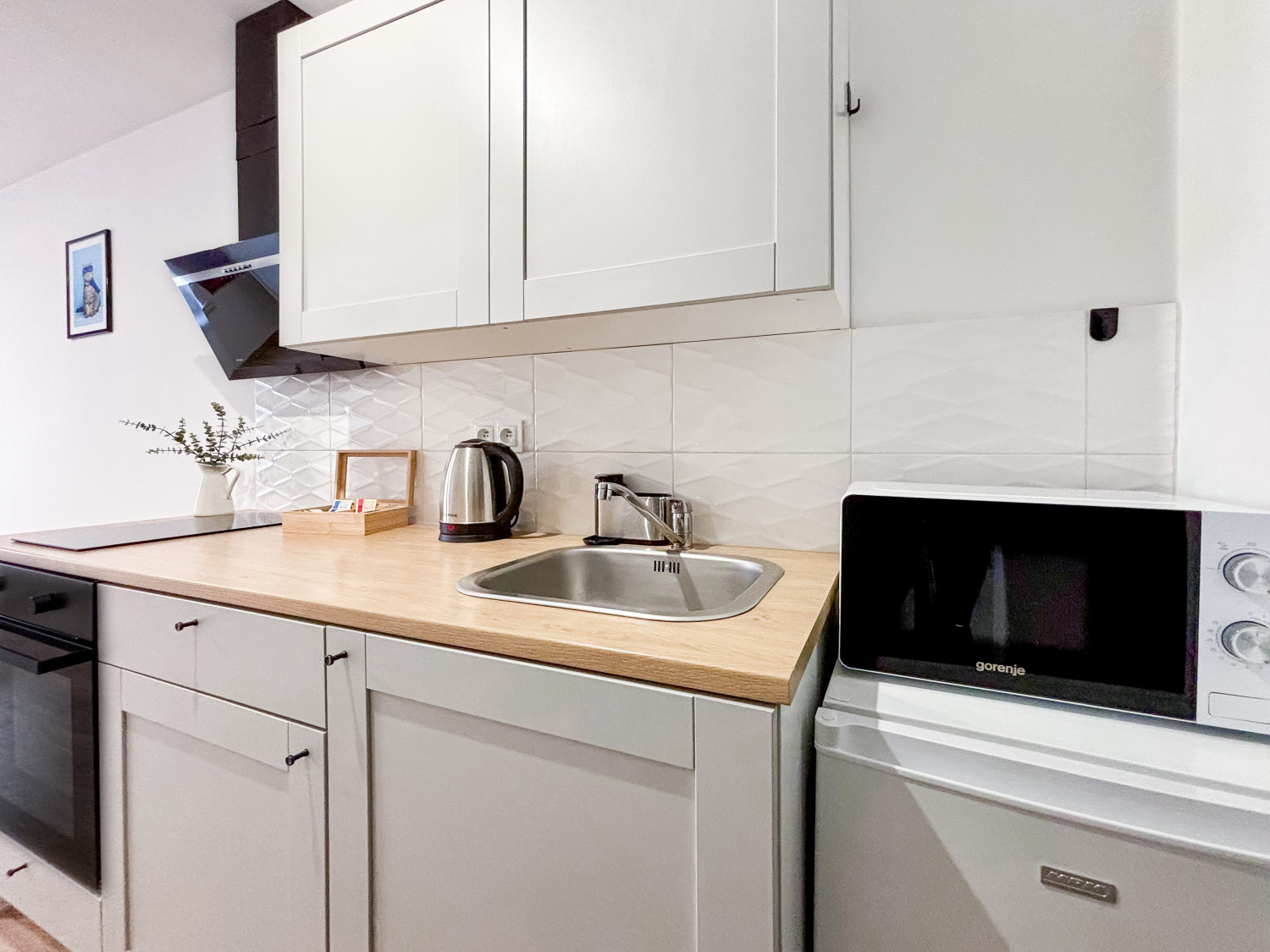 kuchania w mieszkaniu na najem krótkoterminowy w centrum Łodzi.jpg