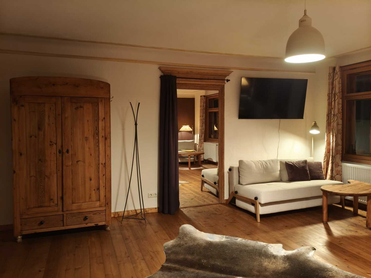 WhatsApp Image 2025-12-18 at 21.56.06 (6).jpeg