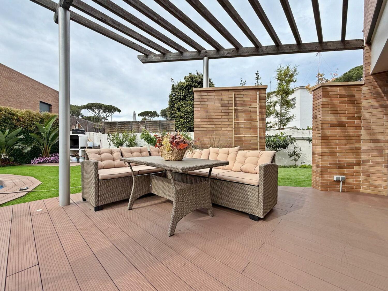 WhatsApp Image 2025-04-24 at 15.57.48 (2).jpeg