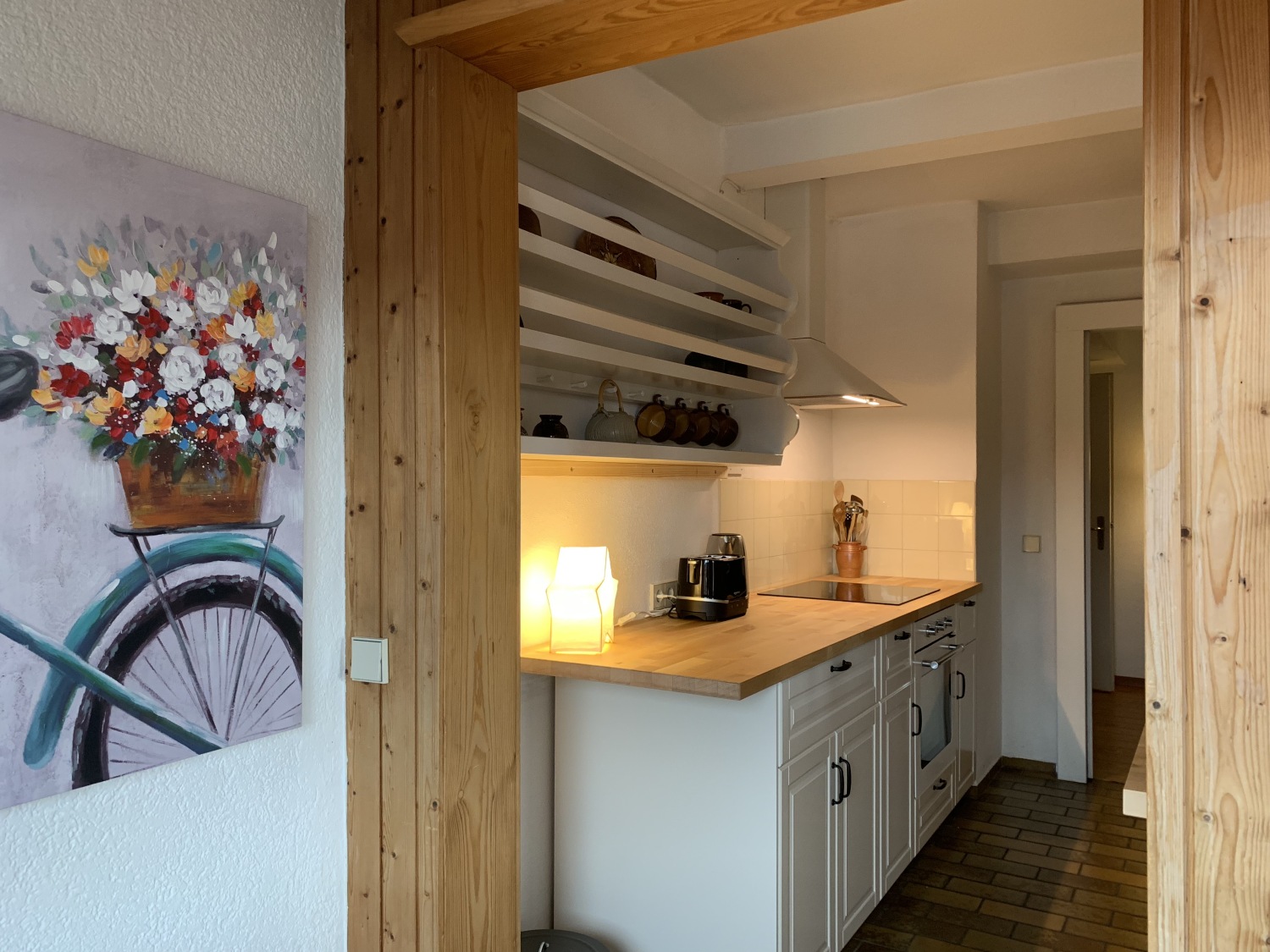 outlet-metzingen-outletcity-ferienwohnung-villa-apartment-uebernachten-kurzzeitmiete-stadtvilla-privat-appartment-historical-DG-Küche-7.jpeg