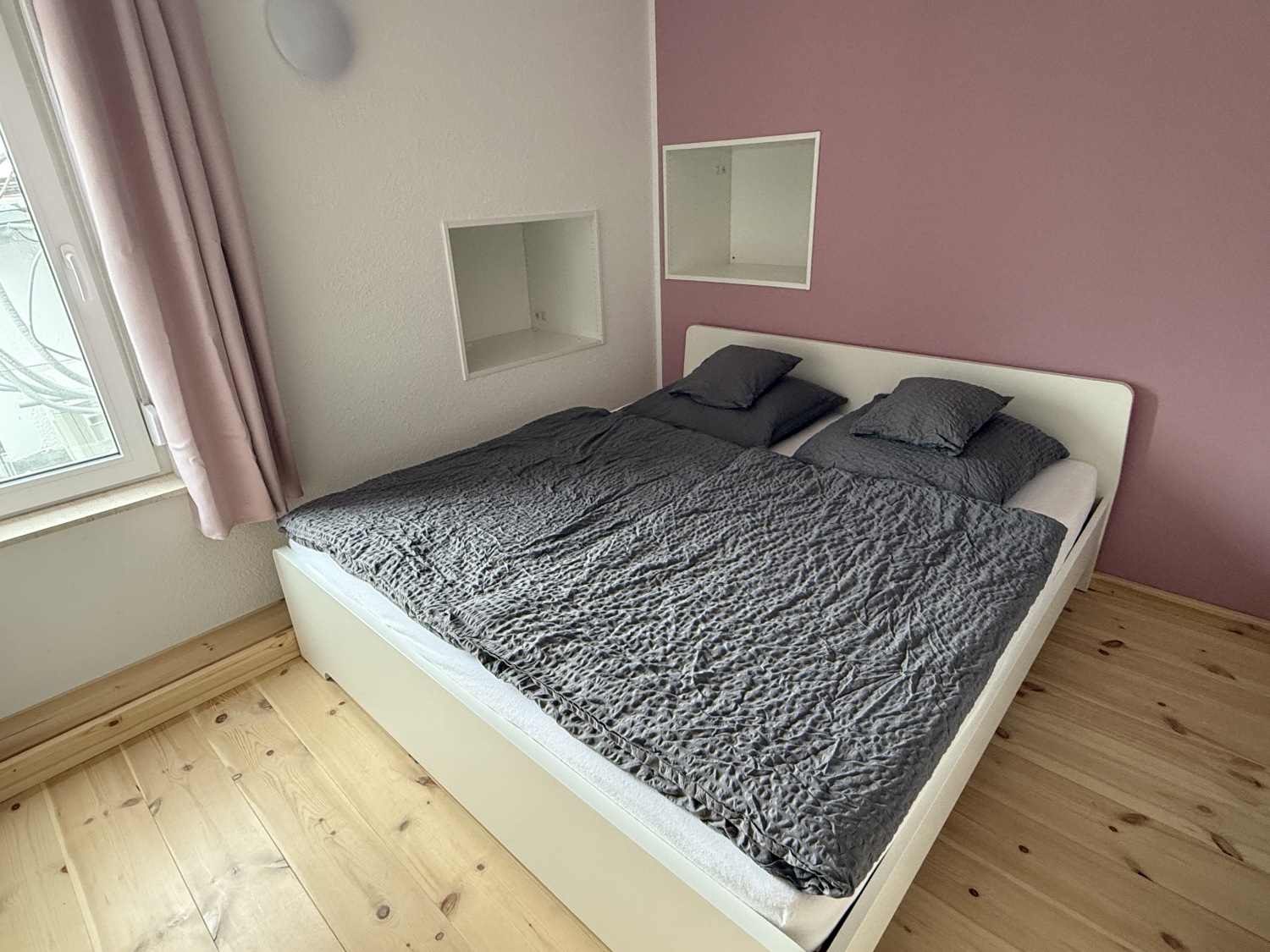 Schlafzimmer rosa 1.JPG