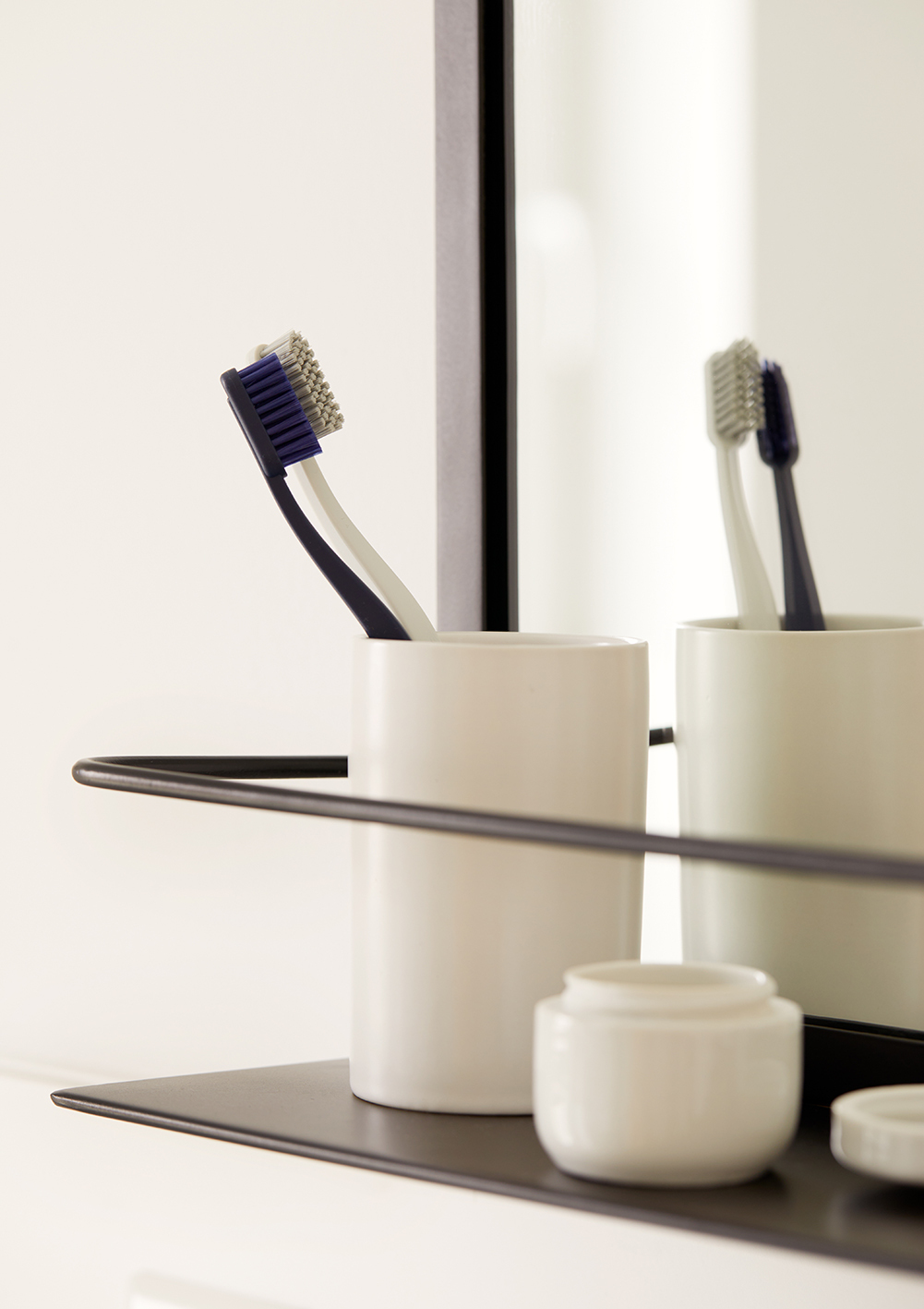 matt-apartments-offenburg-zahnputzbecher-detail.jpg