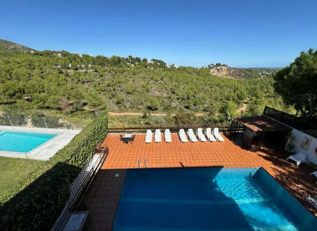 WhatsApp Image 2024-12-23 at 09.19.29 (1).jpeg