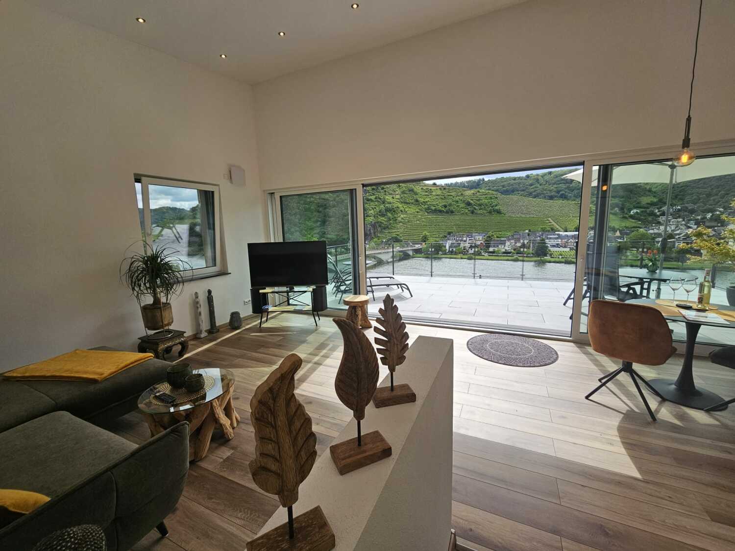 WhatsApp Image 2024-09-22 at 13.32.07(4).jpeg