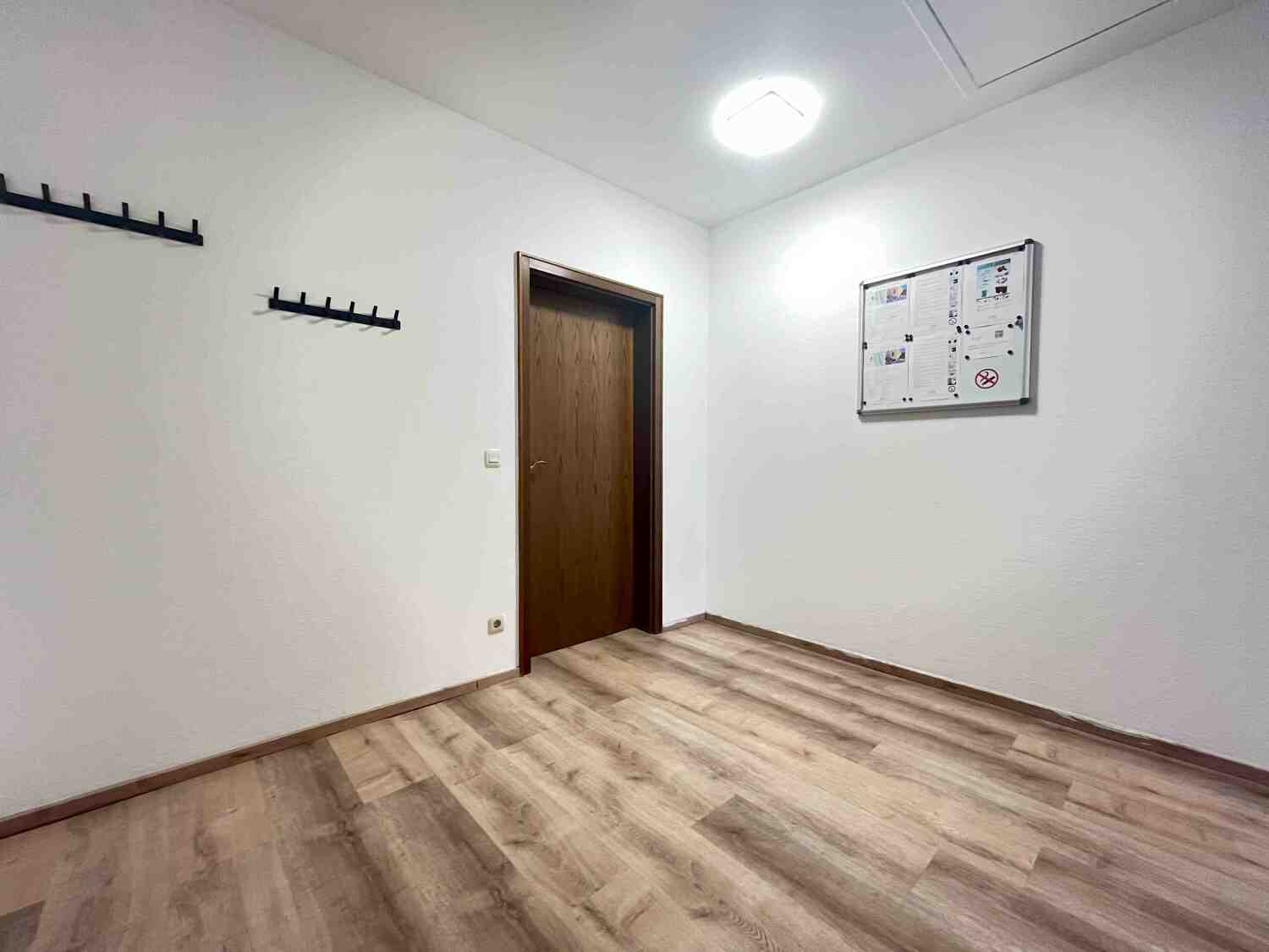 LAP103_(DG rechts) Pielmühler Straße 4, 93138 Lappersdorf (15).jpg