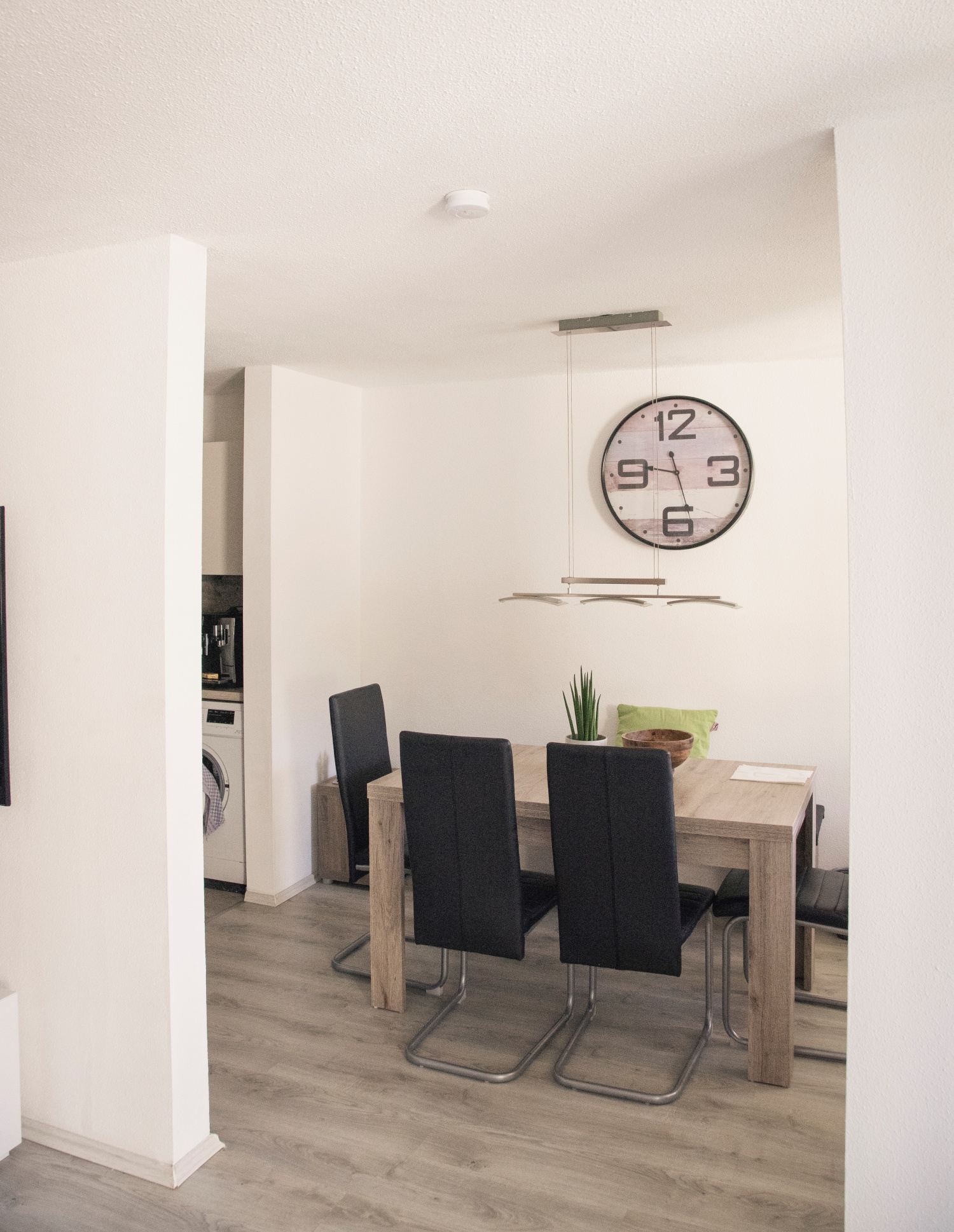 AllgauBrise_Ferienwohnung_Esszimmer 1.jpg