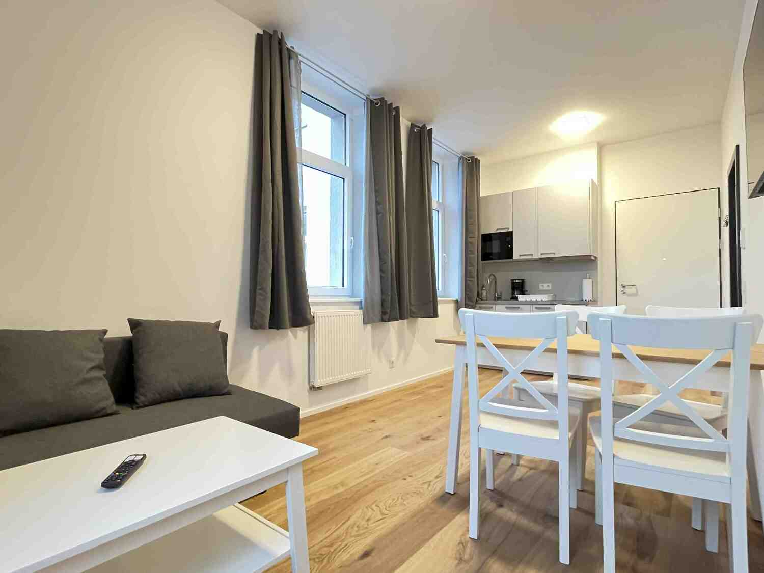 AM1062_Mildred-Scheel-Straße 10, 92224 Amberg (1).jpg