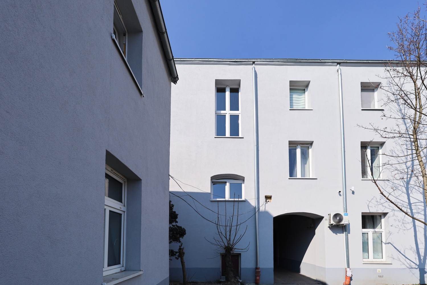 dziedziniec nawrot.jpg