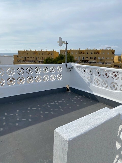 pic rooftop 1.jpg