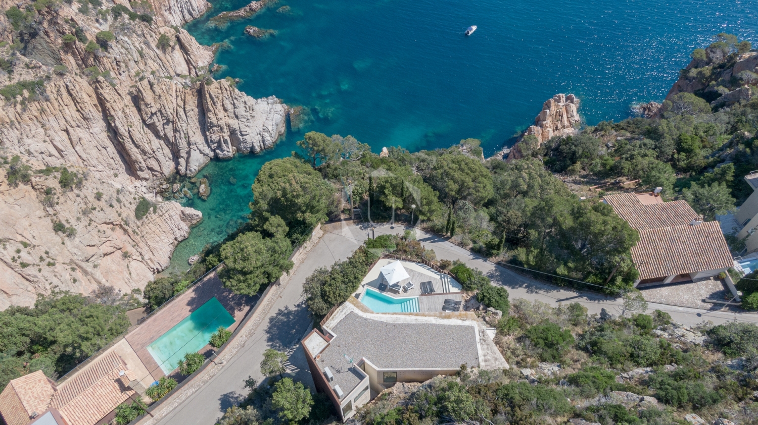 Villa Crystal, Luxury rental home in Aiguablava, Begur, Costa Brava (10).jpg