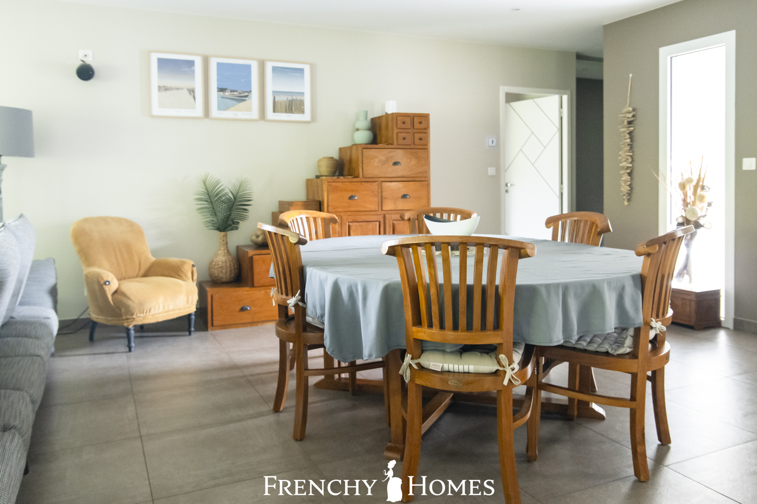FrenchyHomes25Logo-342.jpg