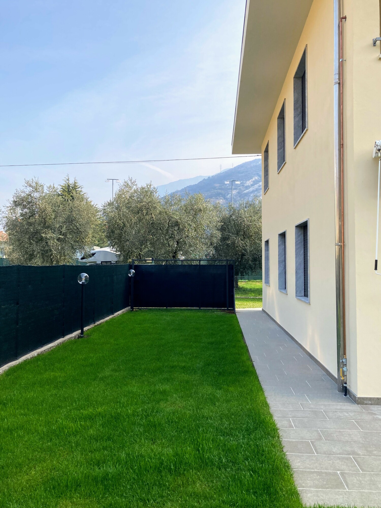 13 - 2023_03_19_giardino_002.jpg