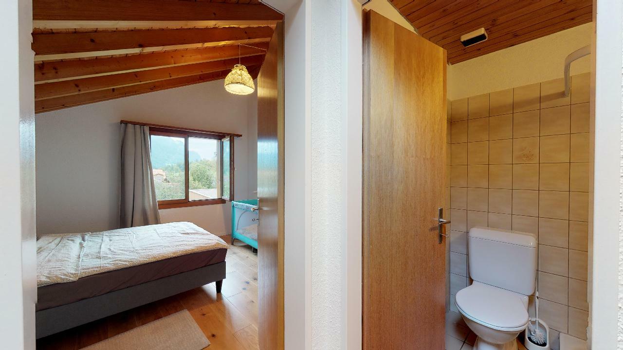 Schlafzimmer Dusche DG.jpg