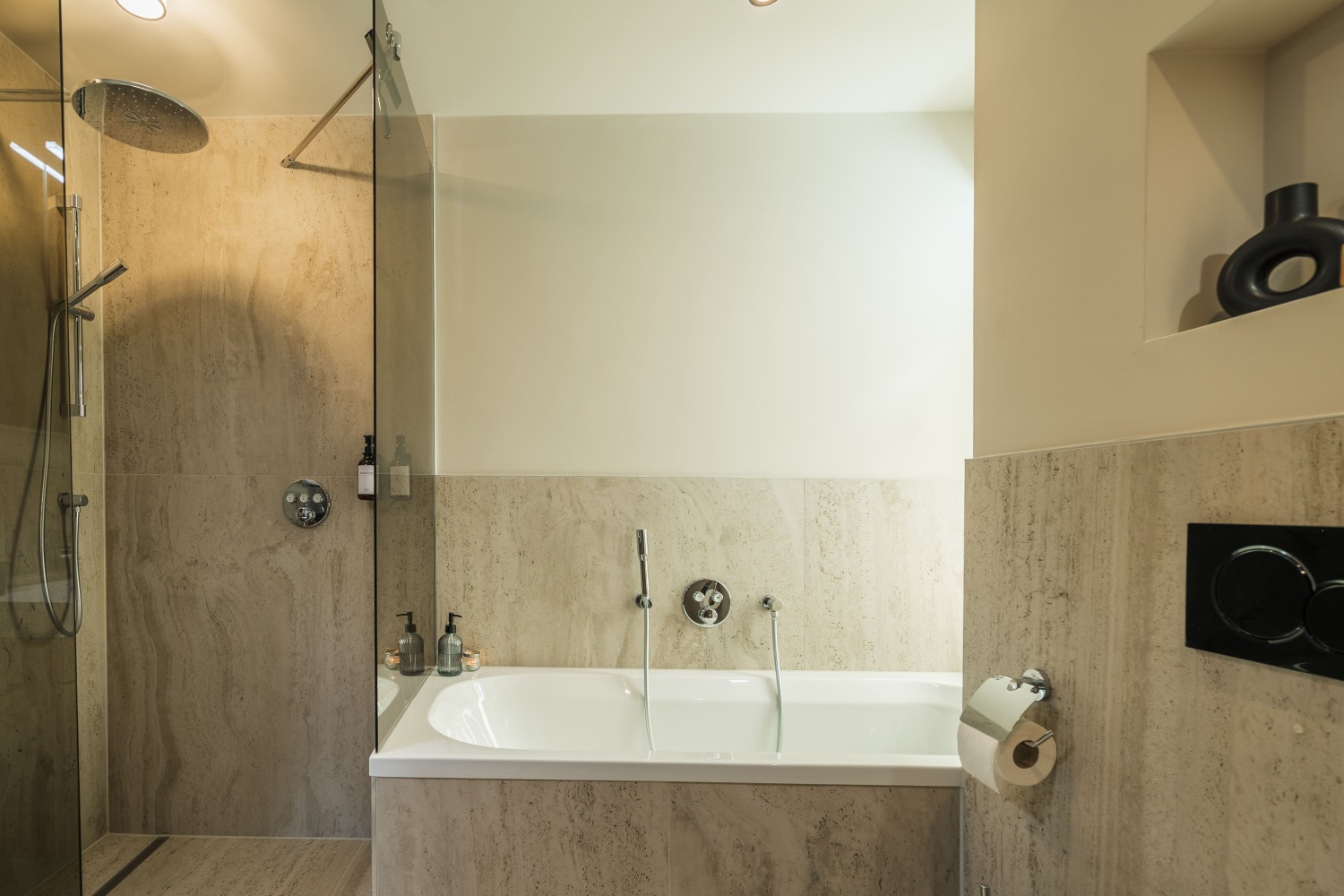 26_Chalet_Bergblick_Ferienwohnungen © Mathias Prägant-min.jpg