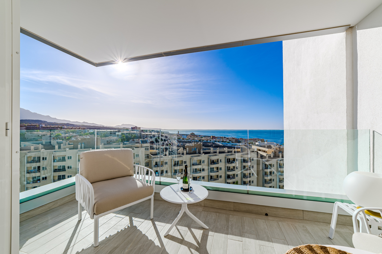 20251208 - 25 - Mi Paraiso - Ocean Garden 1007 - De20V2-1.jpg