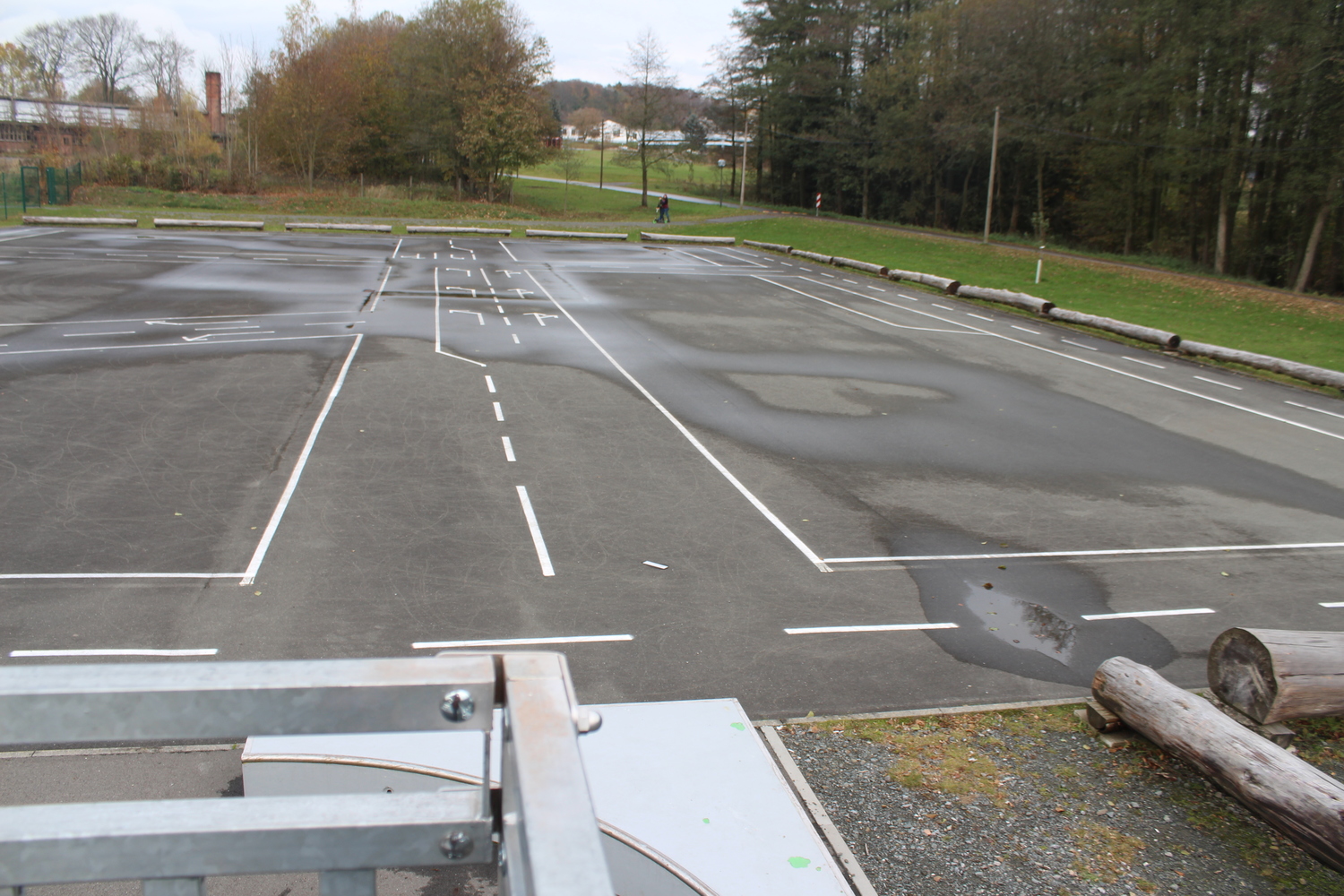 Fahrradübungsplatz_Eislaufbahn (3).JPG