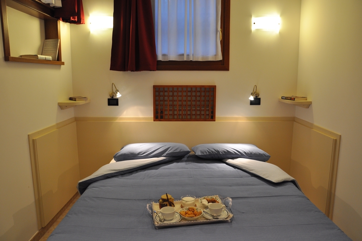 adriabella casa sanboldo appartamento manin 08 interni camera letto.jpg