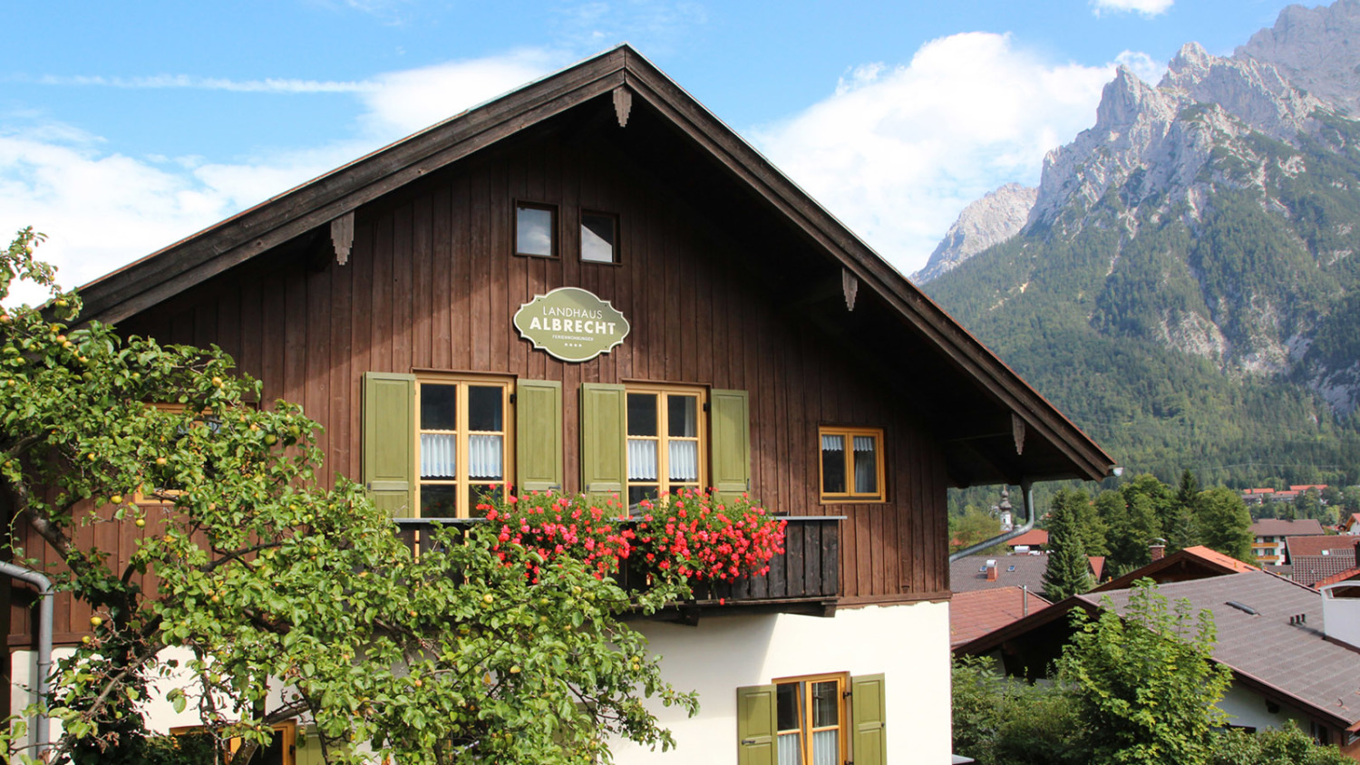 SM_LandhausAlbrecht_Hauptmotiv_11_Sommer-2018.jpg