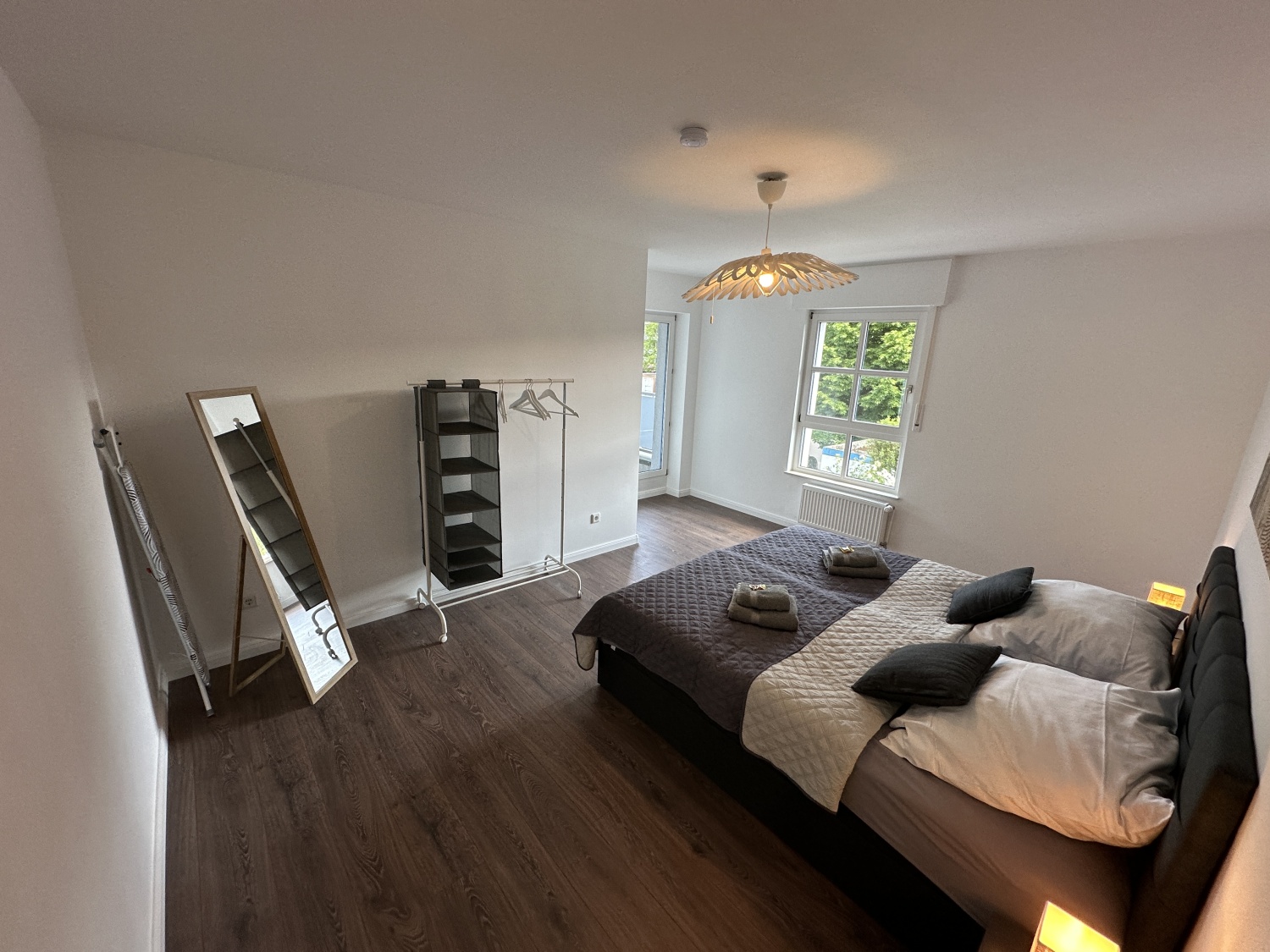 Schlafzimmer Nr.1 Seite.JPG