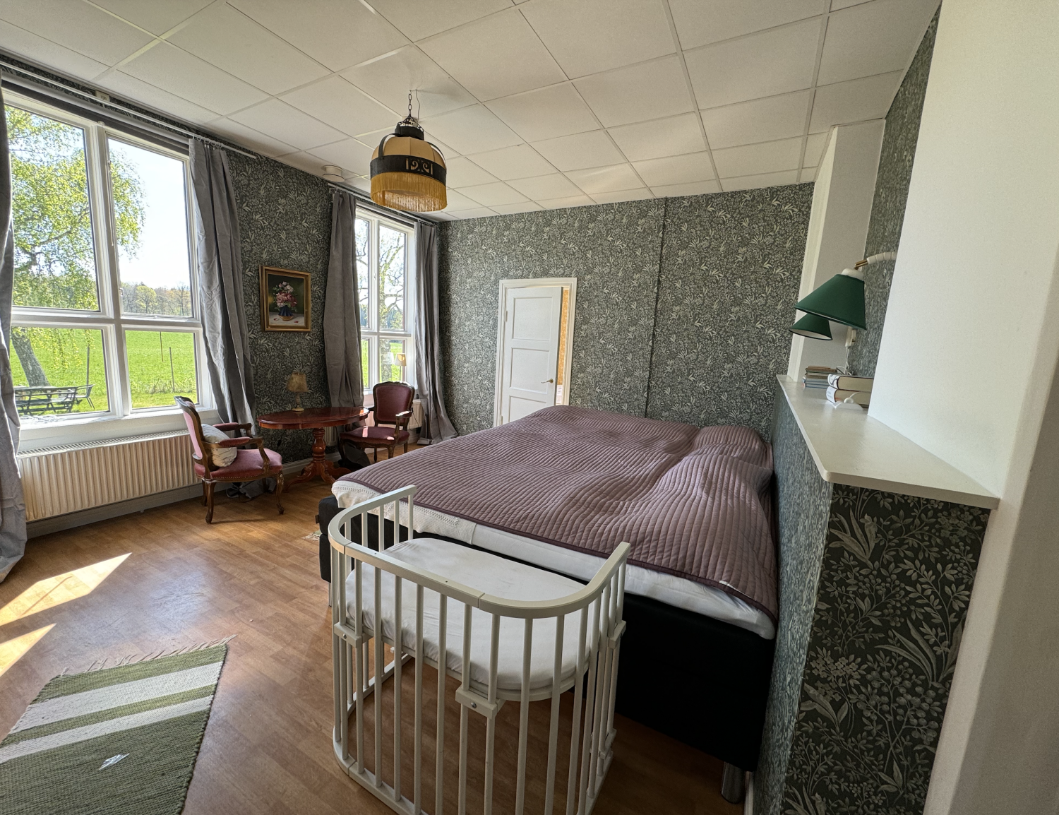 Animskog Kyrkskola Lindeskog Family Bed master bedroom 1.png